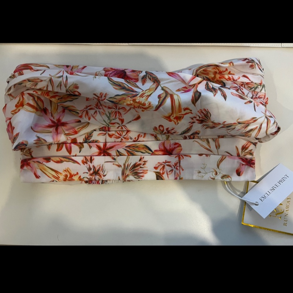 Hydra Top- White Floral from RunawaytheLabel